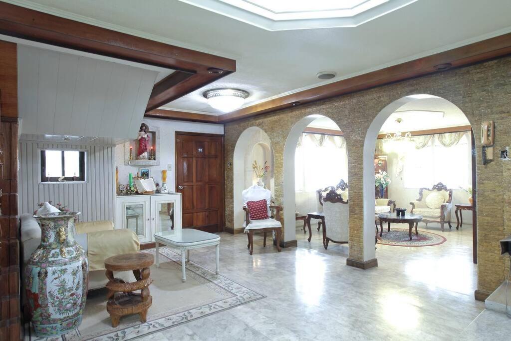 Big House In Quezon City Manila Exterior foto