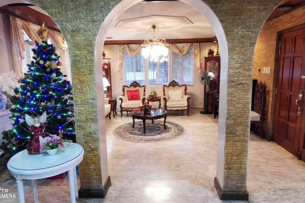 Big House In Quezon City Manila Exterior foto