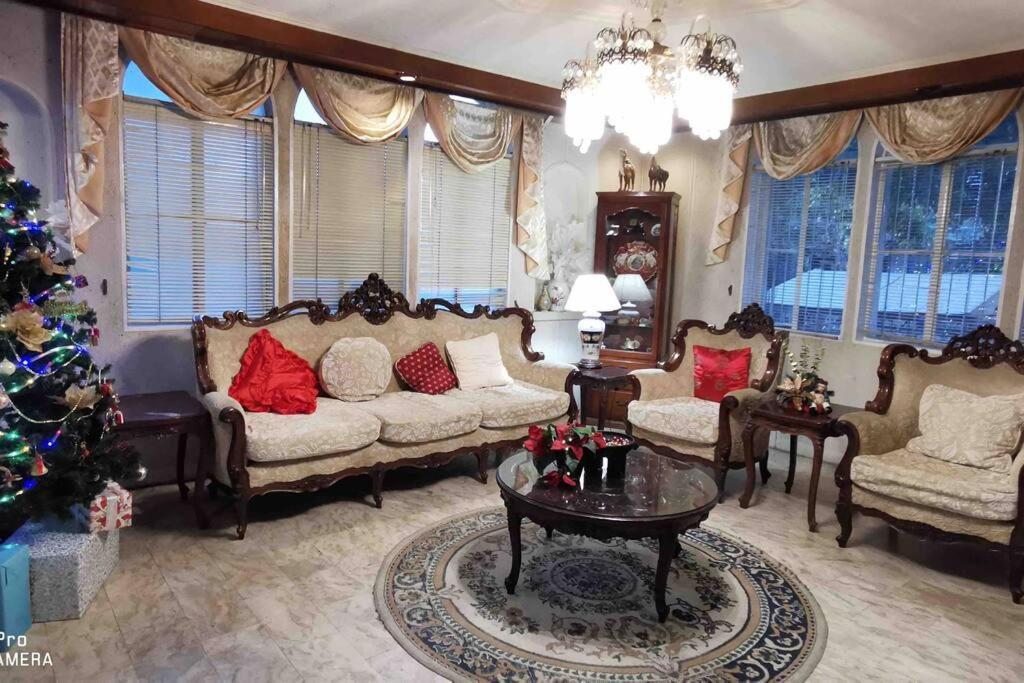 Big House In Quezon City Manila Exterior foto