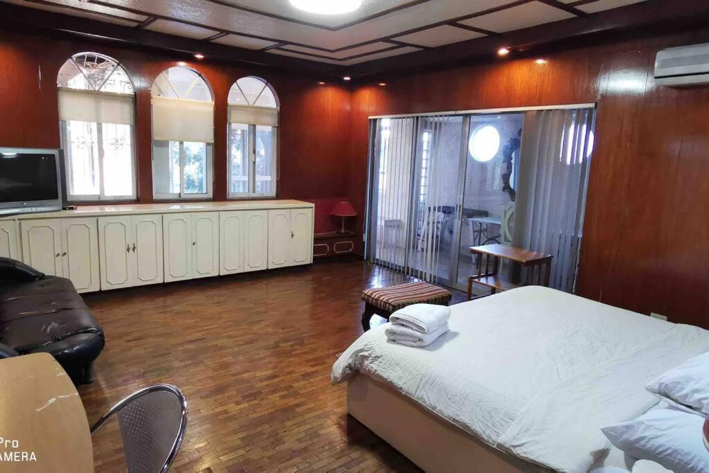 Big House In Quezon City Manila Exterior foto